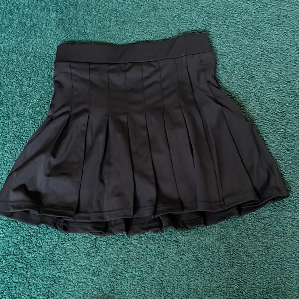 Black skirt